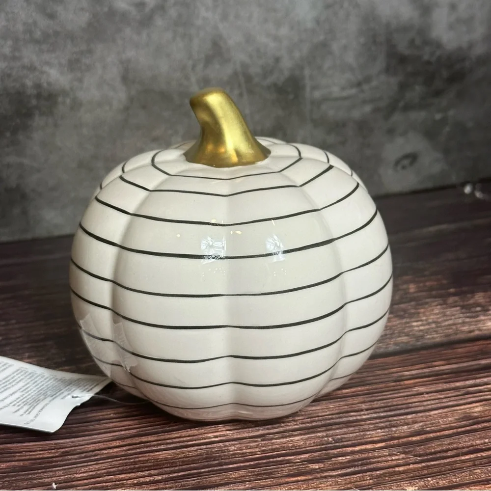 Set of 3 Target Bullseye Halloween 2022 Ceramic LED Light Up Pumpkins